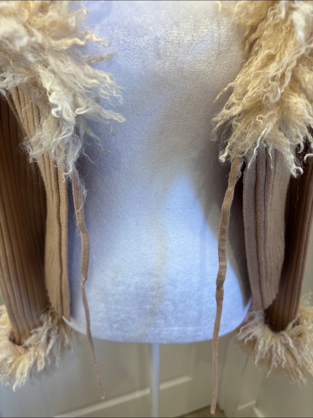 NWT Haute Hippie Cream faux fur Trim latte Brown Ribbed penny lane Sweater- M - Picture 6 of 8